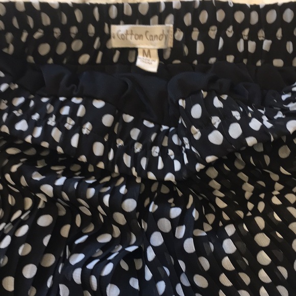 Black and White Polkadot Skirt - Picture 5 of 8